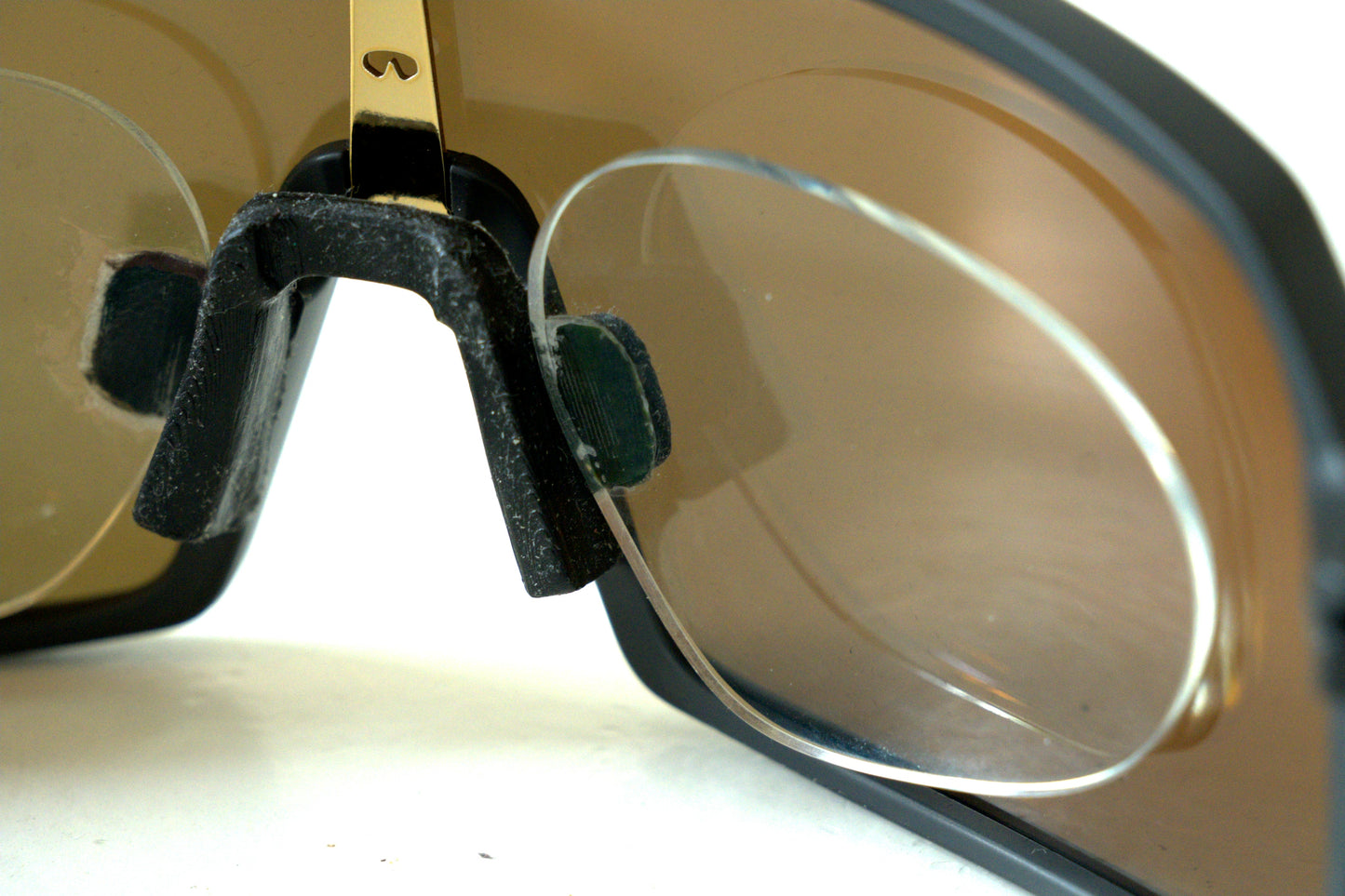 Korrekturclip für Oakley Sutro Insert / Clip Inkl. Korrekturgläser