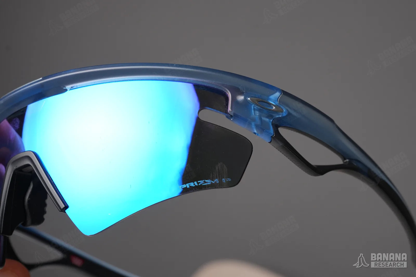 Lens etch: Prizm P, where the P marks it polarised
