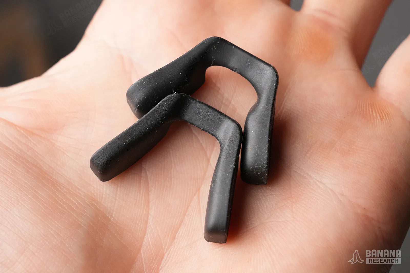 Regular and Asian fit nose pads side by side